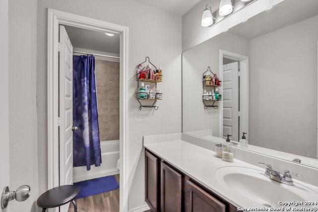 2425 Marty Way Property Photo 19