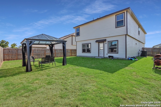 2425 Marty Way Property Photo 23