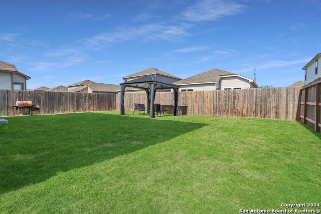 2425 Marty Way Property Photo 24