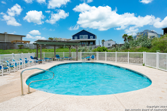 810 Banyan Beach Dr Property Photo 2