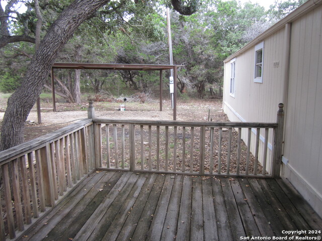 1095 Scenic Dr. Property Photo 3