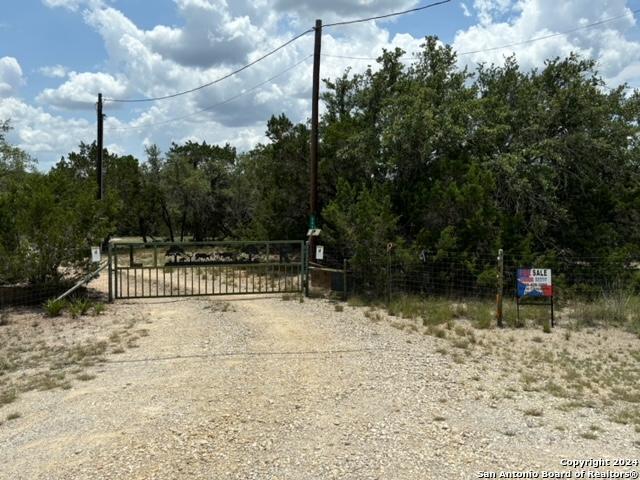 583 Lakeside Dr Property Photo 1