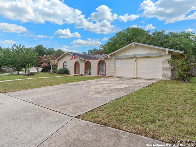 303 Cordoba Dr Property Photo 4