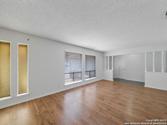 303 Cordoba Dr Property Photo 16