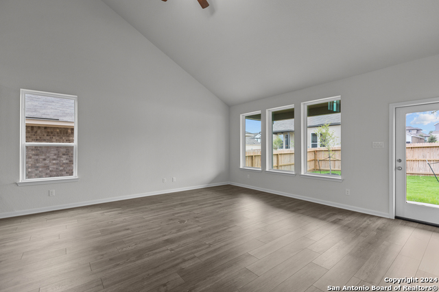 10515 Briceway Bay Property Photo 4