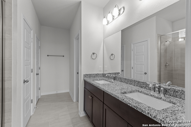 10515 Briceway Bay Property Photo 6