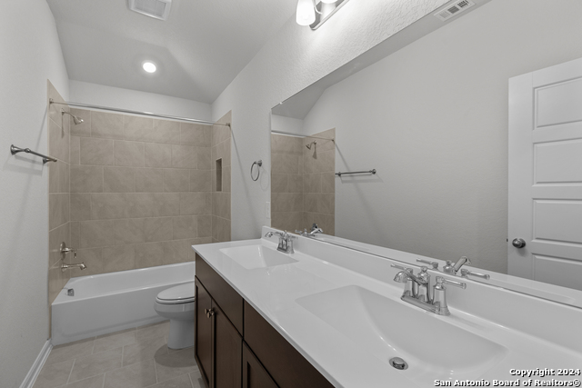 10515 Briceway Bay Property Photo 10