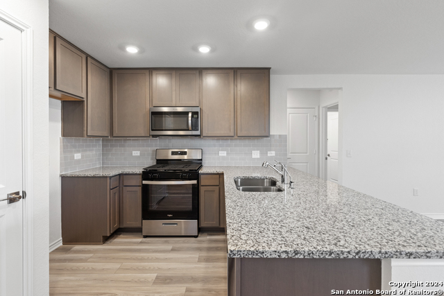 13110 Club House Blvd Property Photo 8