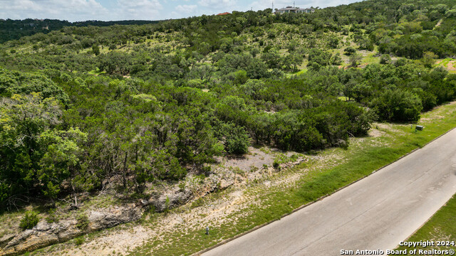 22406 White Doe Pass Property Photo 7