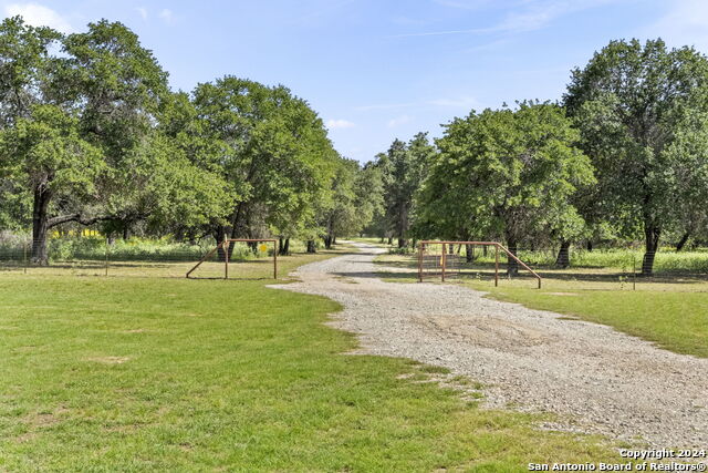 2474 Goehmann LN Property Photo 1