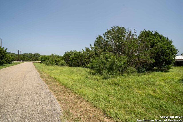 1616 Blueridge Dr Property Photo 3