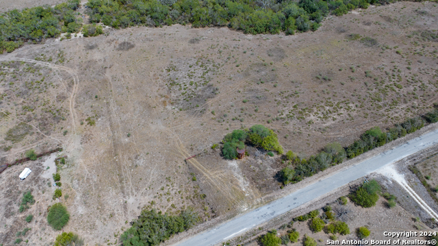Tract 2 West King Lane Property Photo 12