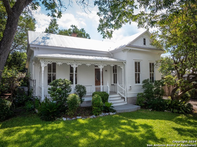 482 Willow Ave Property Photo