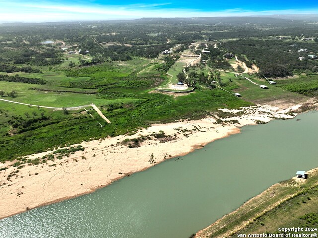 281 Chimney Cove Property Photo 2