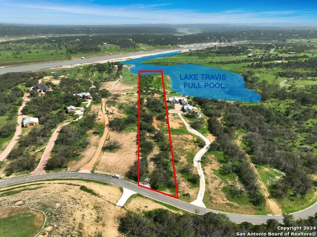 281 Chimney Cove Property Photo 7