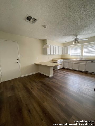 11738 Mission Trace Property Photo 9