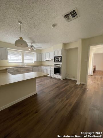 11738 Mission Trace Property Photo 11