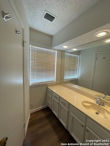 11738 Mission Trace Property Photo 32