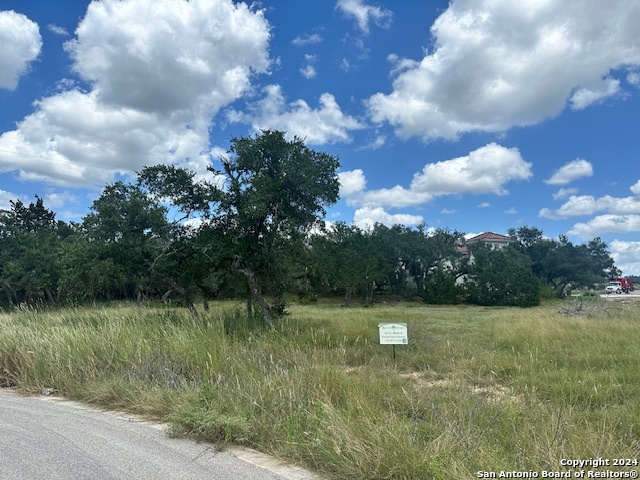 922 Belle Oaks Blvd Property Photo 3