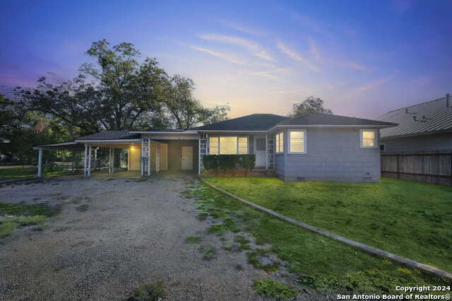 2705 AVENUE I