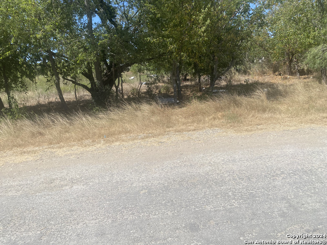 570 County Road 6842 Property Photo 5