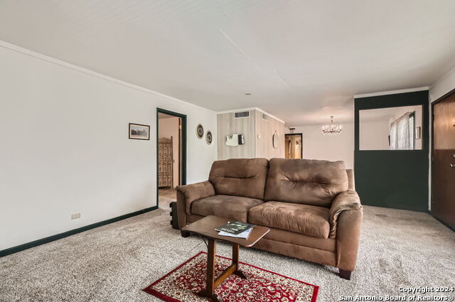 201 E Cheryl Dr Property Photo 4