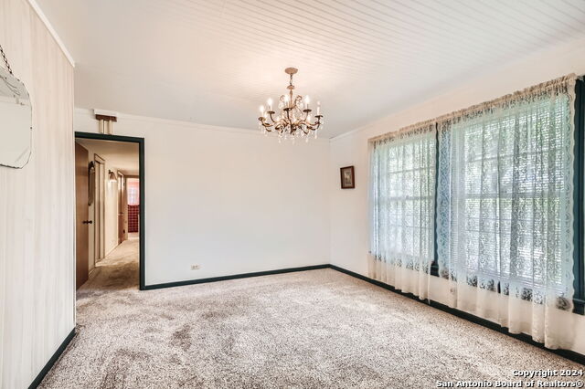 201 E Cheryl Dr Property Photo 6