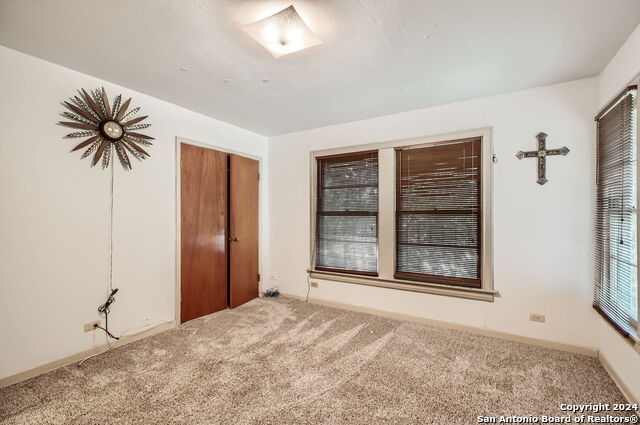 201 E Cheryl Dr Property Photo 18