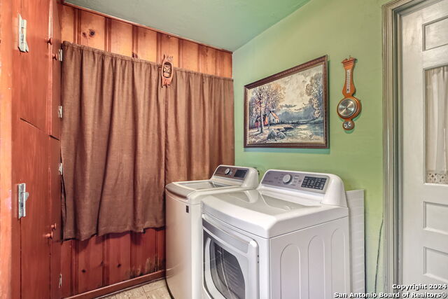 201 E Cheryl Dr Property Photo 19