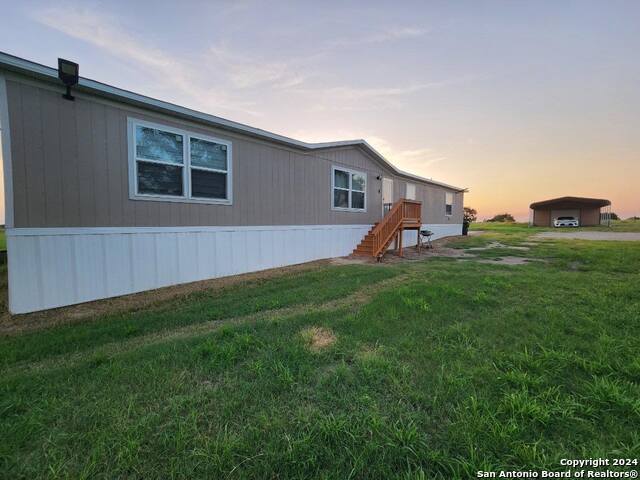 11903 N State Highway 123 Property Photo 5