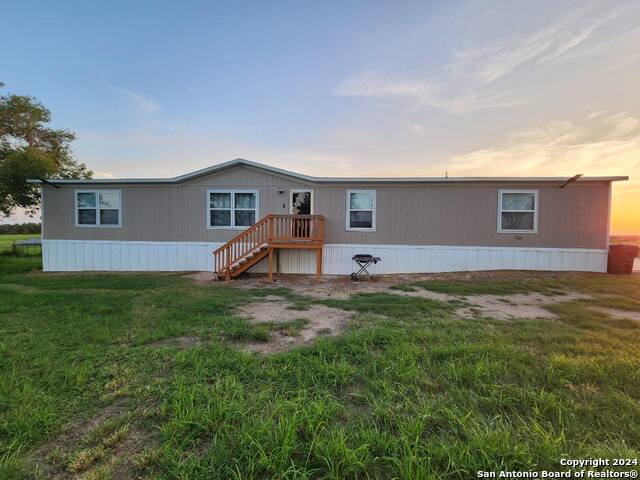 11903 N State Highway 123 Property Photo 6