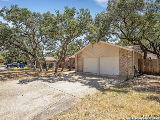 16718 Turkey Point St Property Photo 2