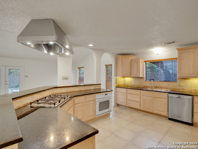 16718 Turkey Point St Property Photo 9