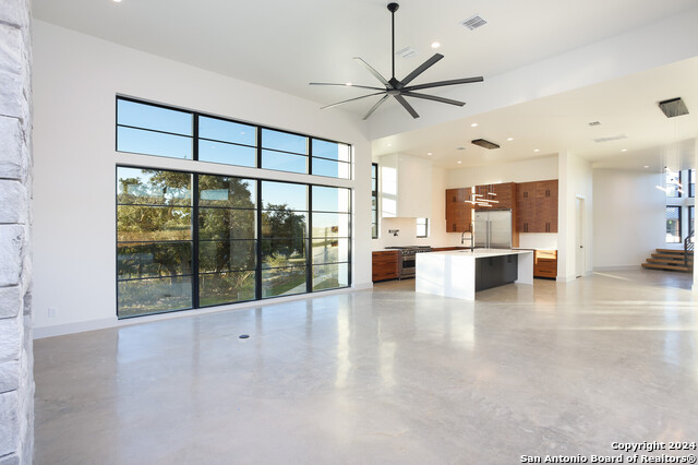 1363 Bordeaux Ln Property Photo 12