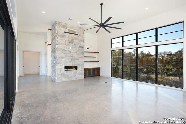 1363 Bordeaux Ln Property Photo 13