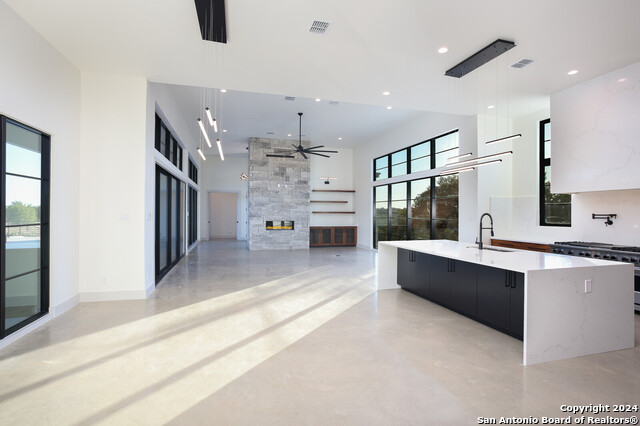 1363 Bordeaux Ln Property Photo 15