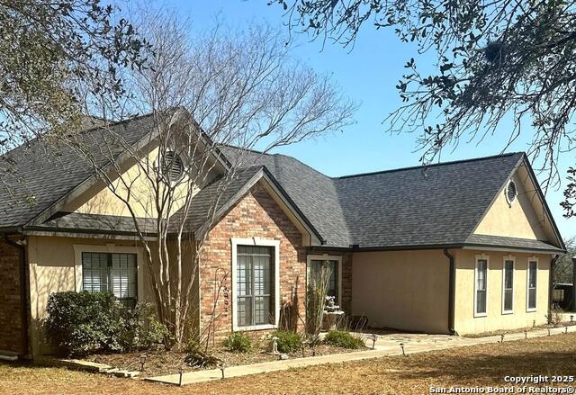 301 County Road 221 Property Photo 1