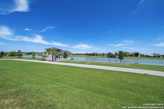 108 Lakeside Cv Property Photo 21