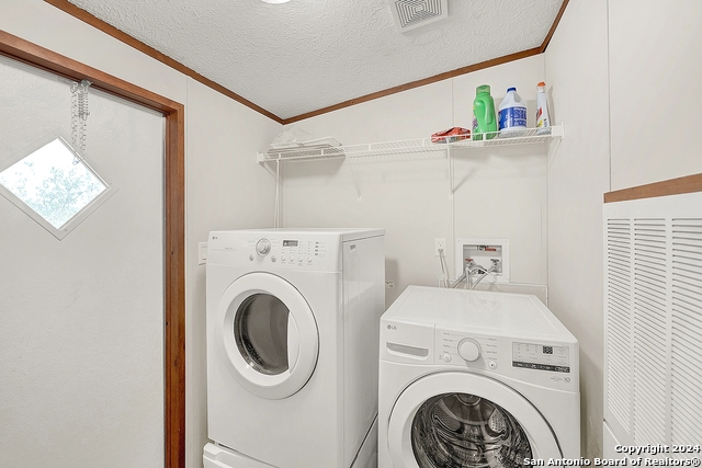 514 E 4th Property Photo 41