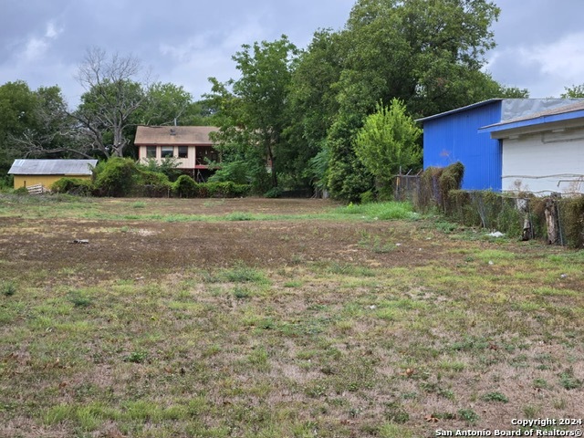 1521 S Ww White Rd Property Photo 13