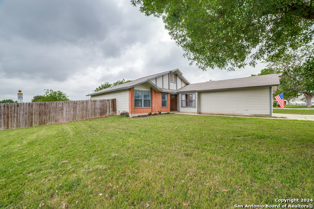 7962 Wayword Trail Property Photo 1