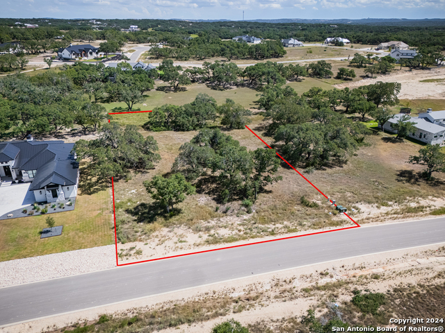 887 Maximino Ridge Rd Property Photo 4