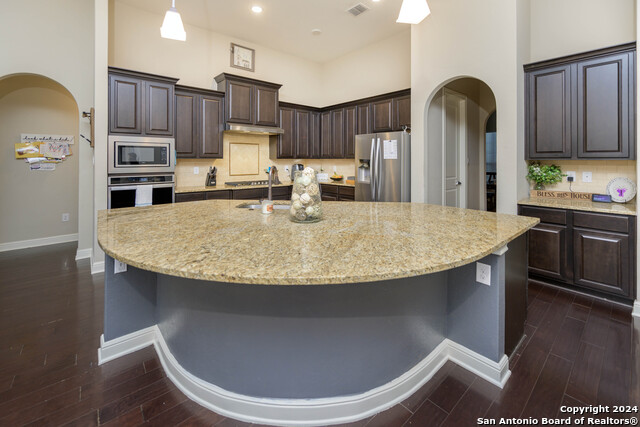 219 Roundtop Hill Property Photo 11