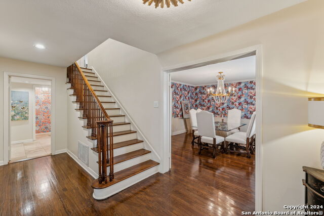 106 Morningside Dr Property Photo 4