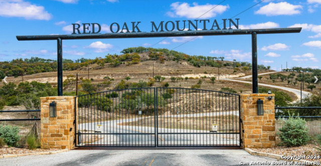Lot 49 Twisted Oak Property Photo 2