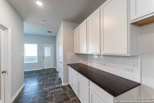 6531 Velma Path Property Photo 9
