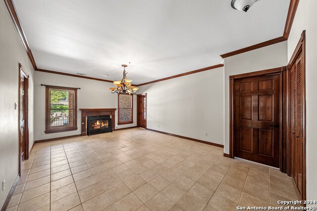 2122 West Bluff Dr Property Photo 12