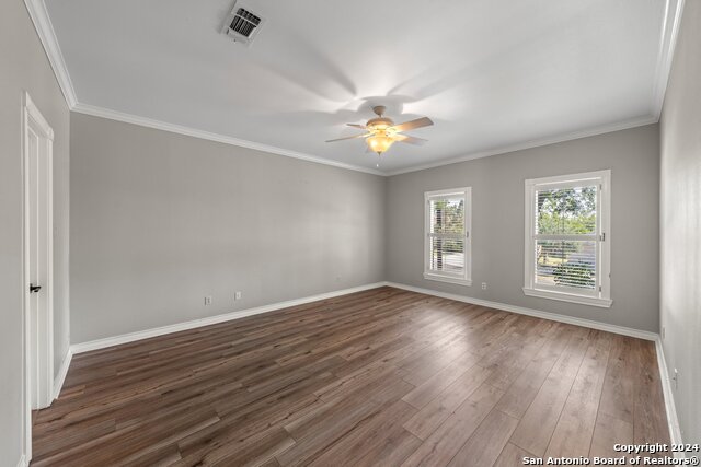 2122 West Bluff Dr Property Photo 13