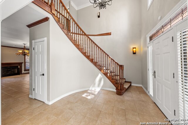 2122 West Bluff Dr Property Photo 17