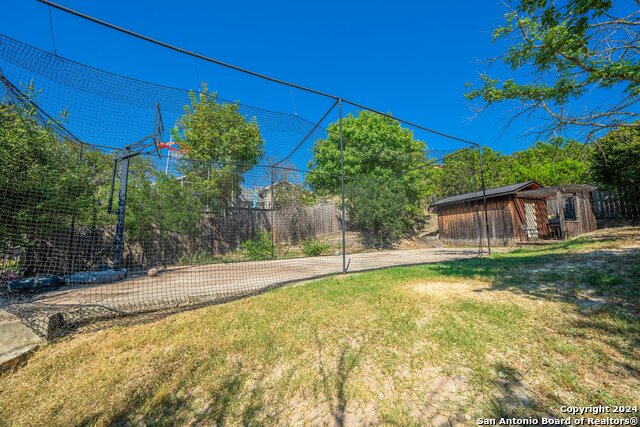 2122 West Bluff Dr Property Photo 33